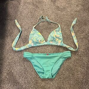Victoria’s Secret Paisley Pattern Bikini Size Medium
